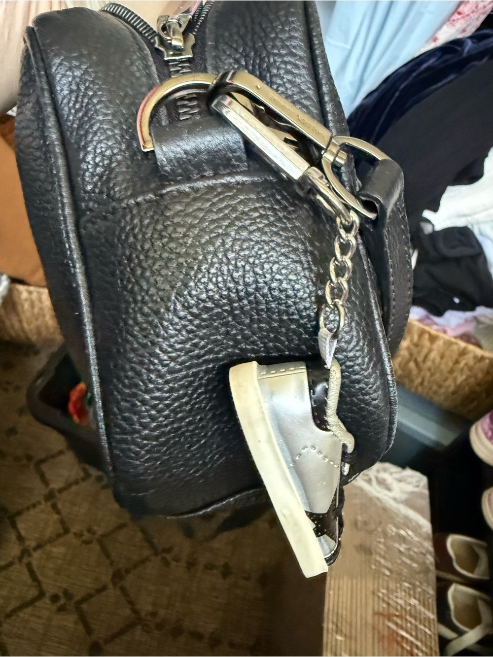 Golden goose camera bag EUC - Picture 6 of 12